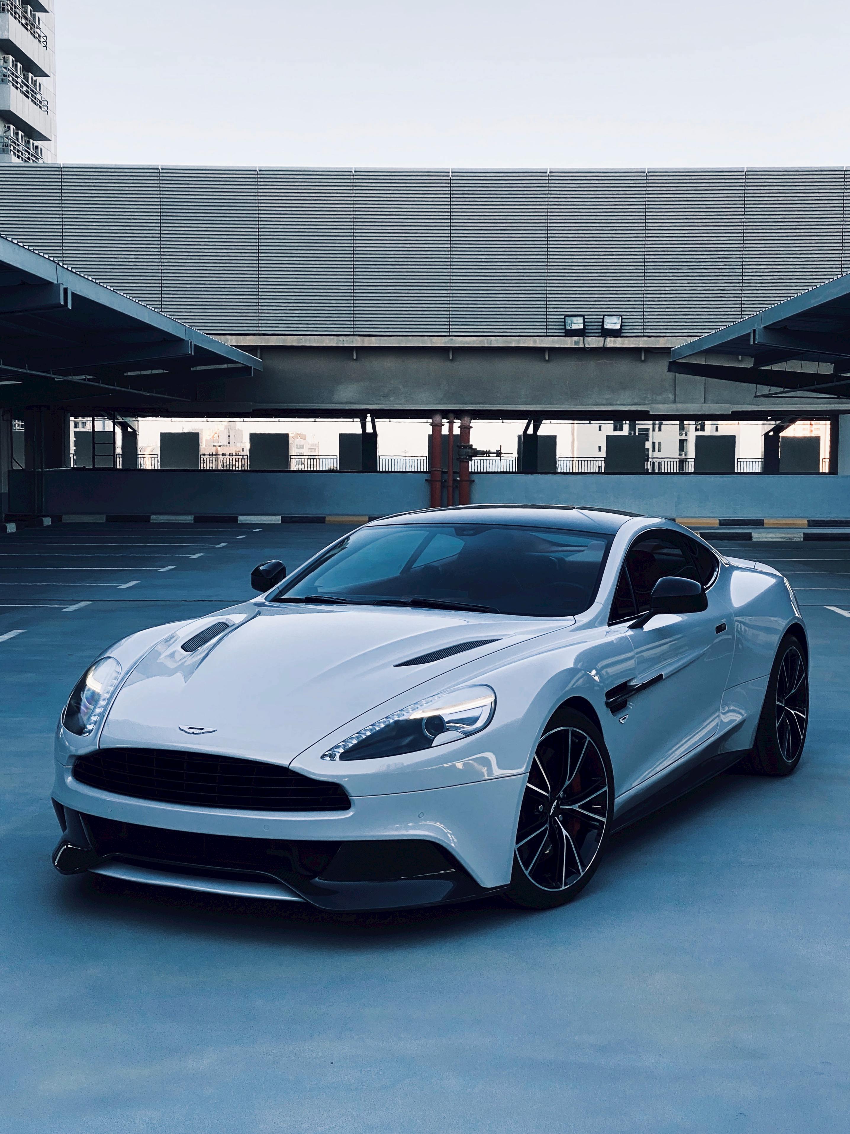 a personal dream car of mine: the Aston Martin Vantage