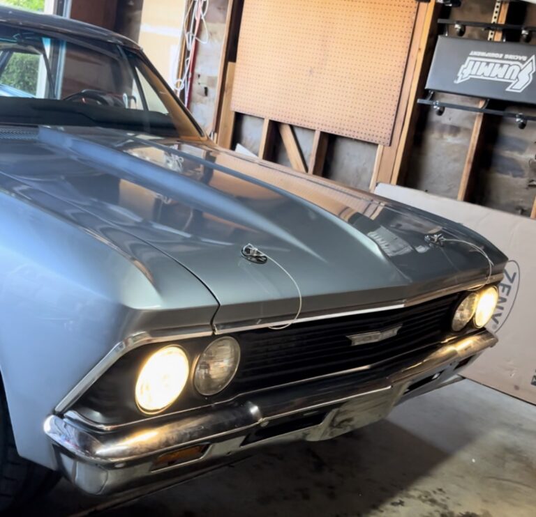 The Powershift Auto Chevelle equipped with a 780 CFM carburetor.